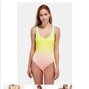 Solid & Striped Ombré Anne Marie one piece small